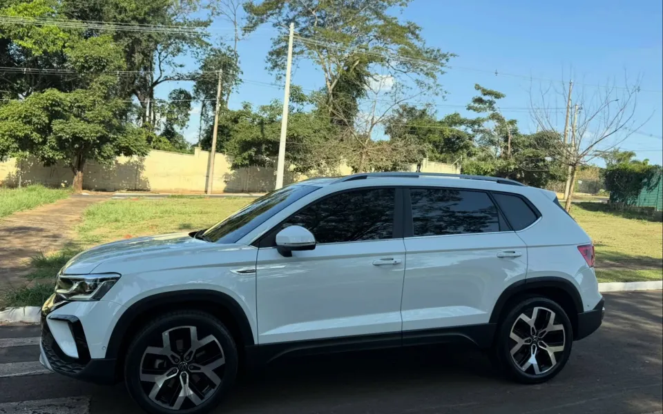 Volkswagen Taos Highline
